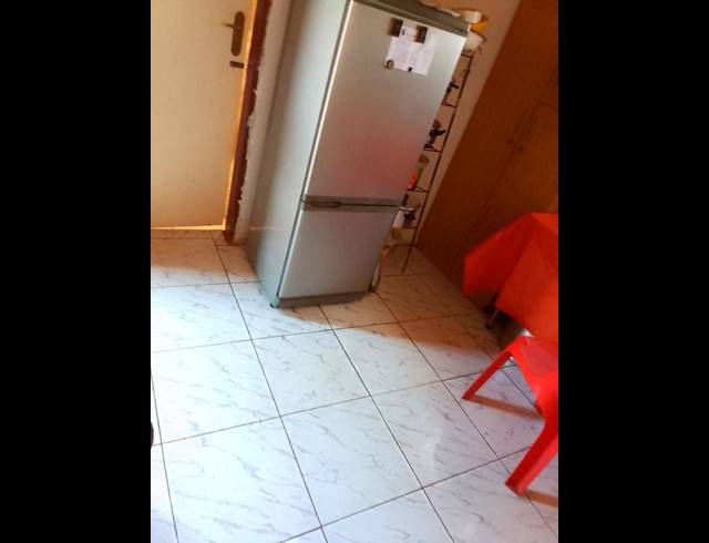 2 BEDROOM HOUSE FOR SALE IN KATLEHONG SOUTH